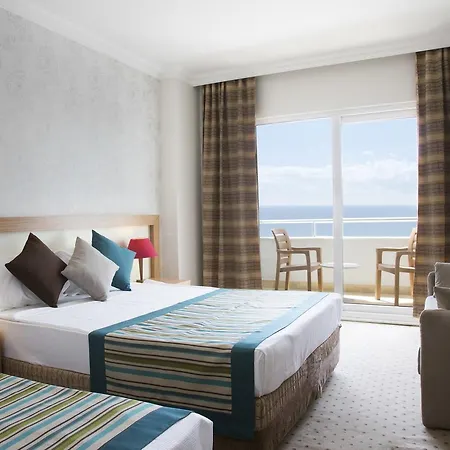 Club & Karaburun Hotel