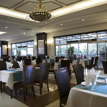 Club & Karaburun Hotel