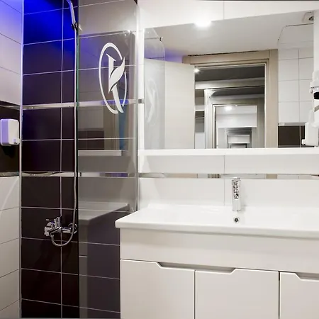 Hotel Club & Karaburun