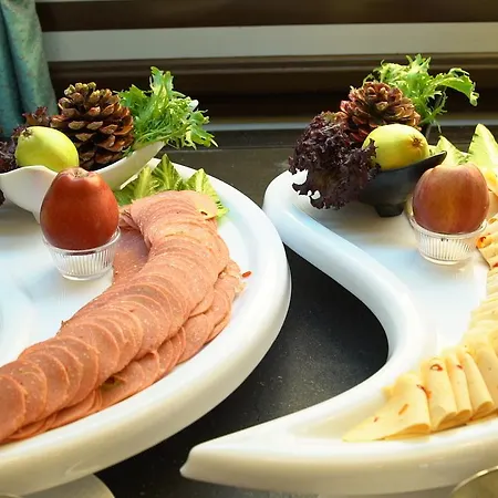 Club & Karaburun Hotel Okurcalar
